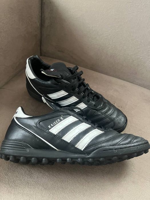 Сороконожки adidas kaiser