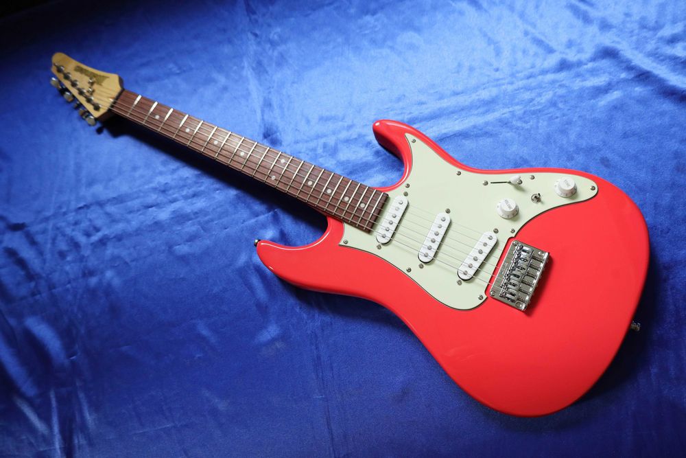 електрогітара Ibanez AZES31