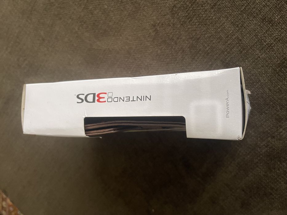 Bolsa Oficial de Pele Nintendo 3DS - Zelda (NOVA)