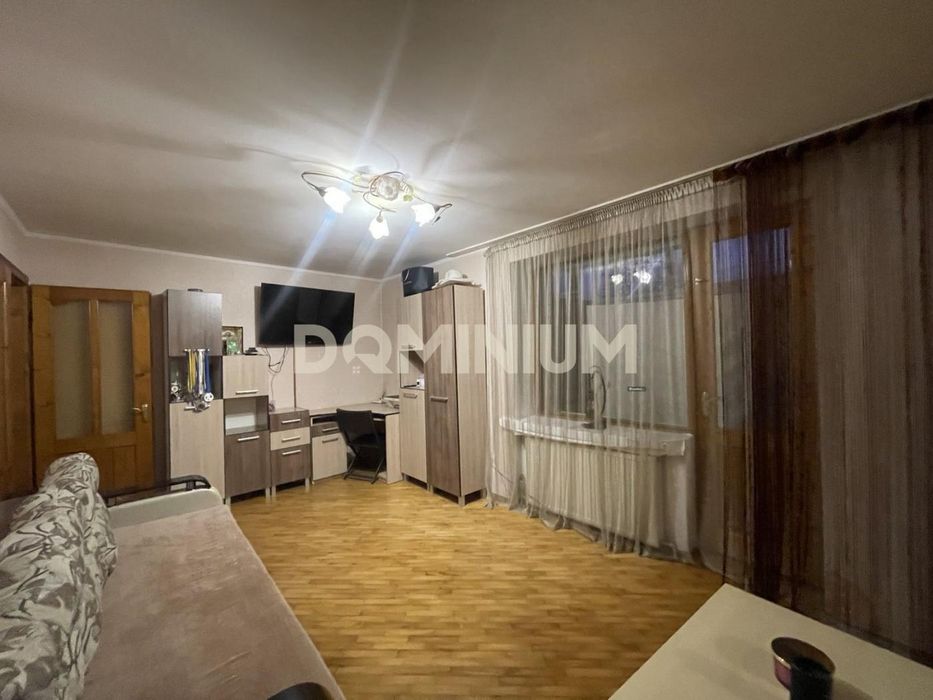 Продається квартира в м. Хуст, можливе переоформлення під комерцію