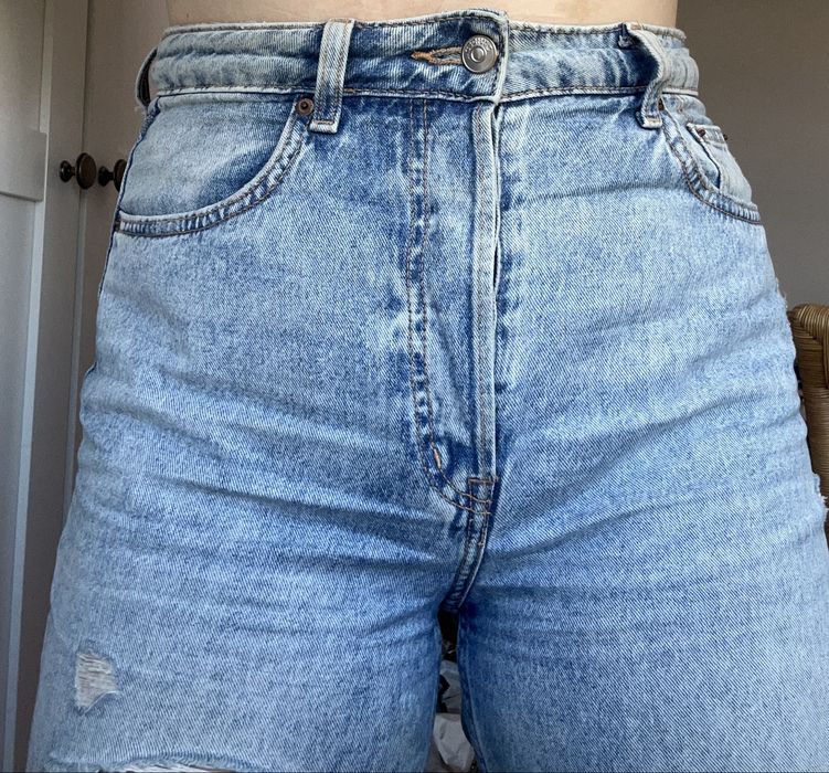 H&M Jeansy spodnie damskie z dziurami 40/L