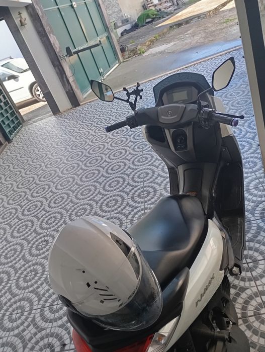 Yamaha NMAX 2023