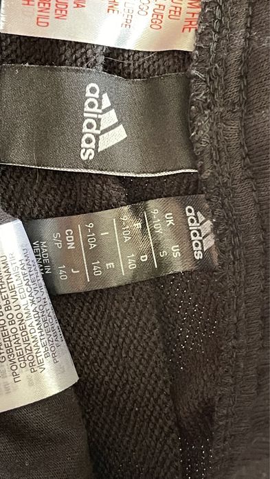 Calções criança adidas - Ótimo estado