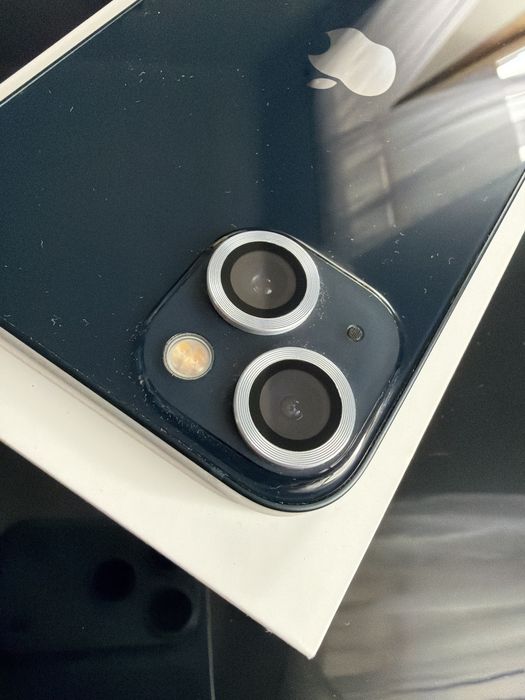 Iphone 13 w bardzo dobrym stanie.