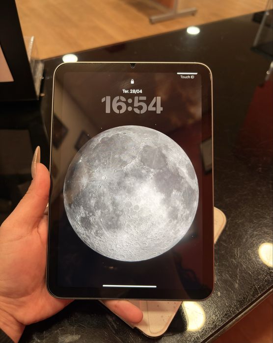 Vendo ou troco Ipad Mini 7° geração 128gb como novo