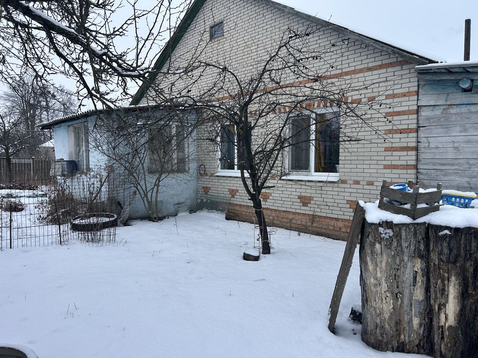 Продаж будинку в селі ро Роменській трасі .