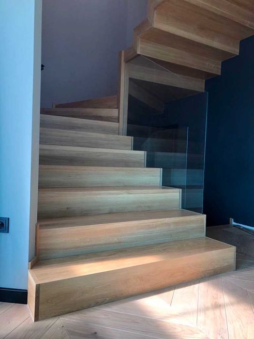 Schody dywanowe dębowe wewnętrzne Wycena Gratis !