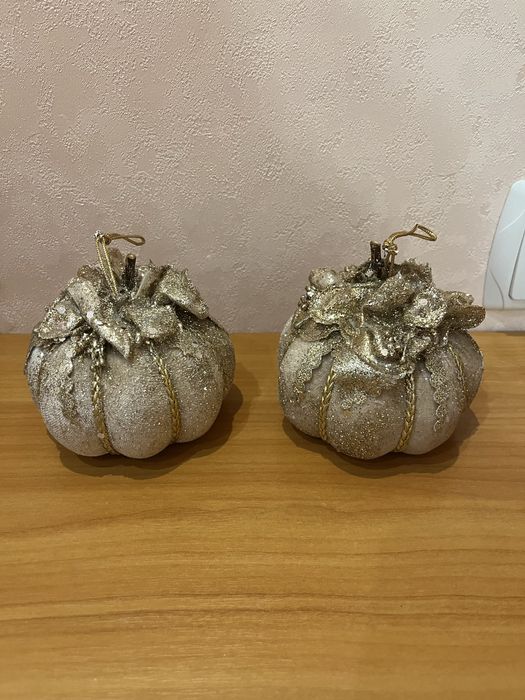 Новогодние игрушки