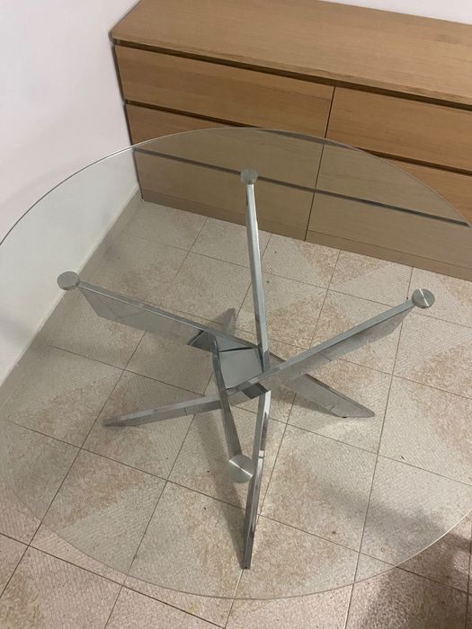 Mesa de Jantar Redonda em Vidro Temperado – Marckeric Ruth 120 cm