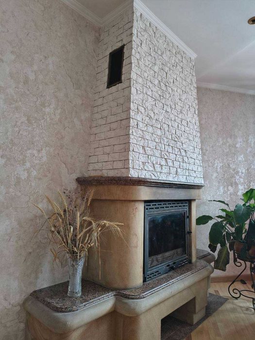 Продам 3-поверховий будинок в Березині 3449