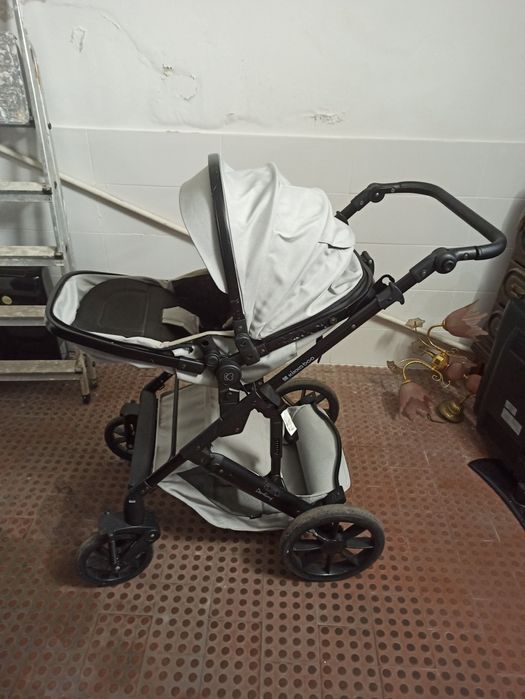carrinho de bebé + côco