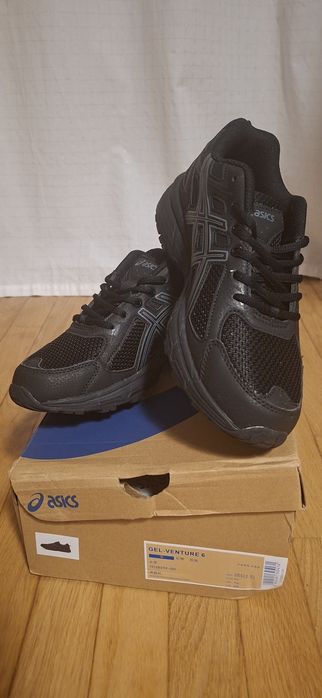 Ténis pretos novos – Tamanho 42 – 26,5 cm – Com caixa
