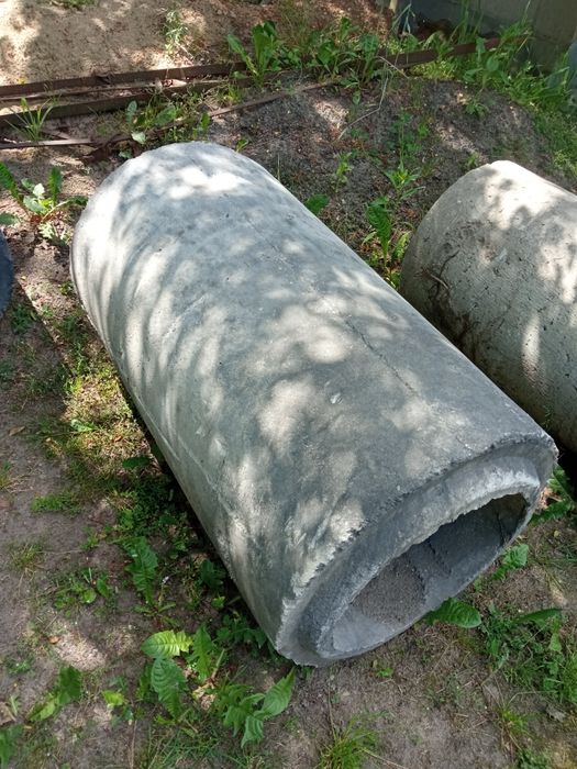 Rura betonowa  przepust drogowy