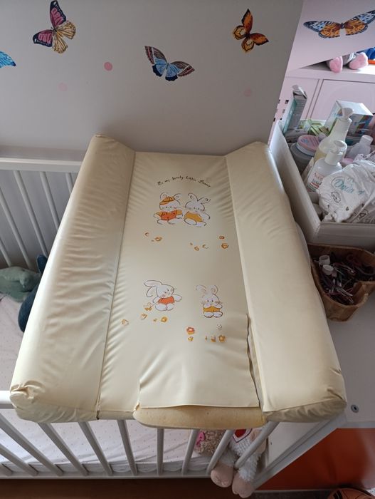 Białe łóżeczko niemowlęce,dziecięce Ikea HENSVIK z materacem pościelą