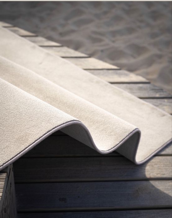 Tapete / Carpete CutCut - Cor Cinza - 2,75cm x 1,26 cm