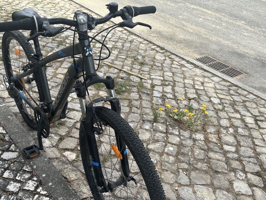 Bicycle Between461369729782261760