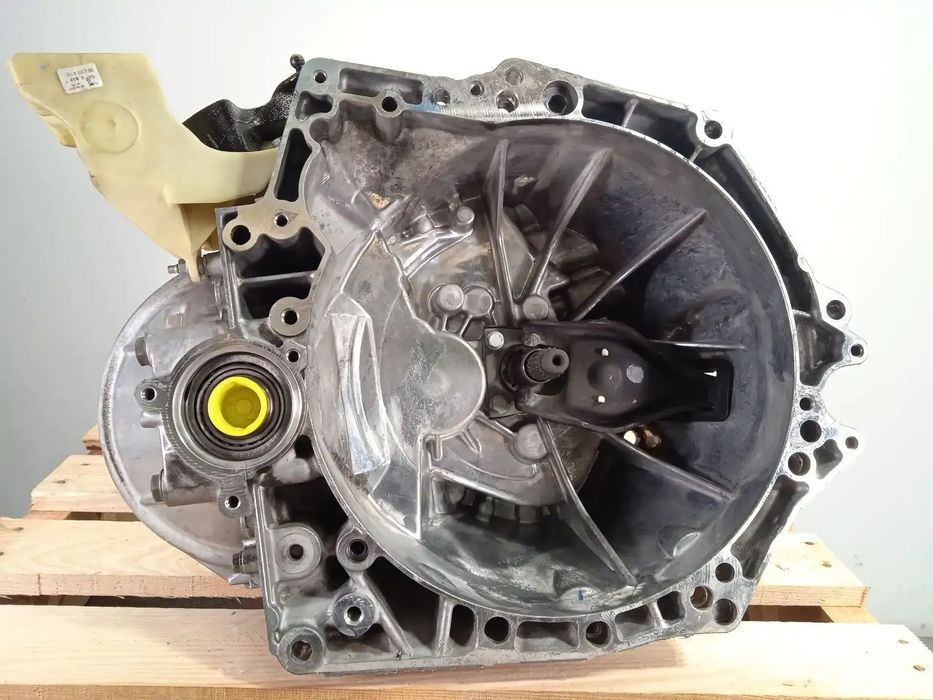 Caixa de Velocidades Peugeot 2008 2016 1.2THP 20ET29 em Stock