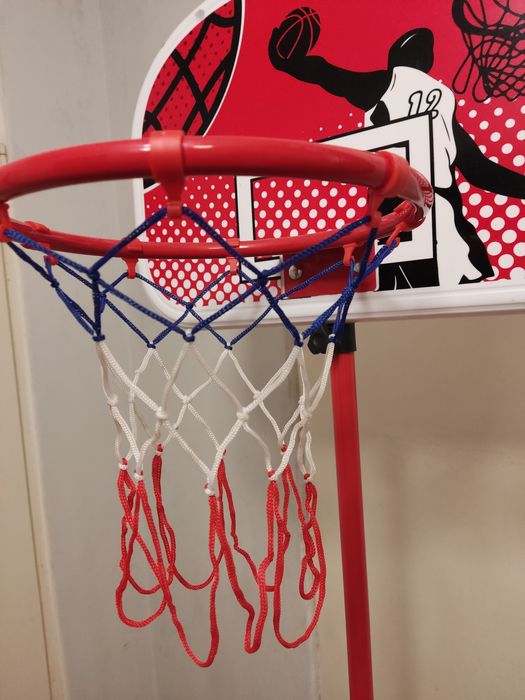Kosz do gry w koszykówkę