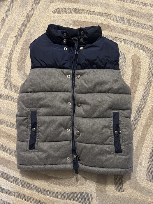 Тепла жилетка фірми GAP