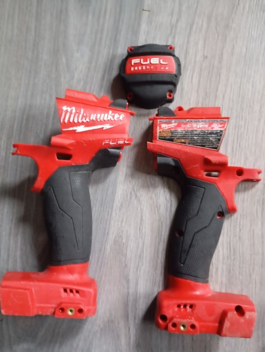 Запчасти от шуруповерта Milwaukee