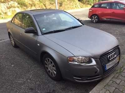 Audi A4 B6 1.6 2001 com teto solar, anda