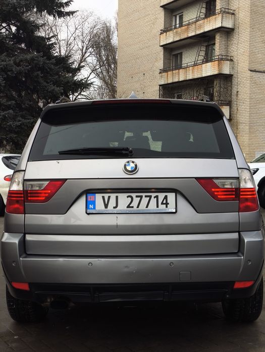 Продам BMW X3 2.0 дизель механіка