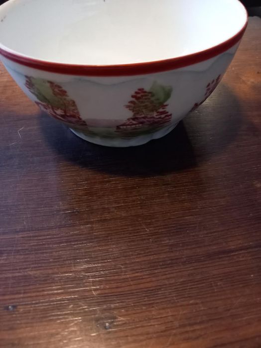 Vista Alegre  Taça com 14 cm.