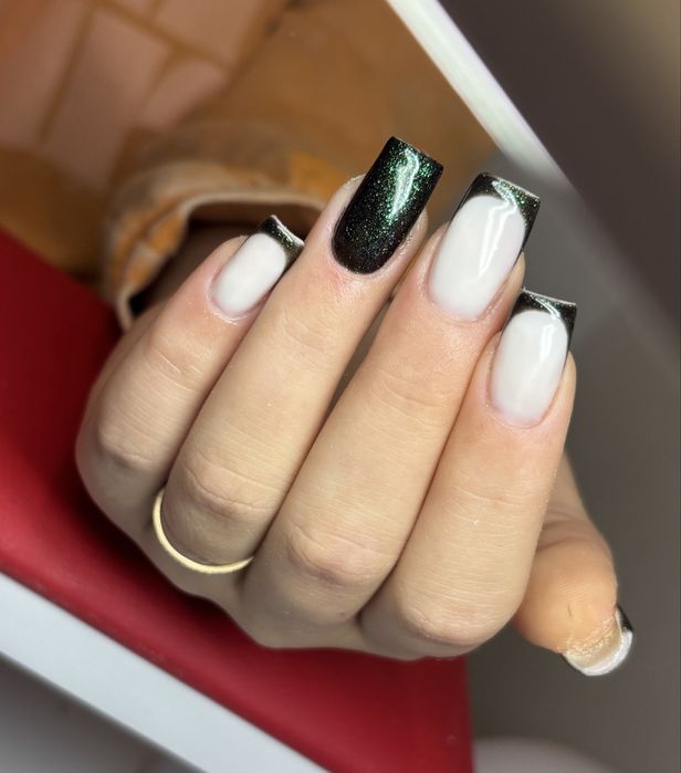 Манікюр,нарощення,укріплення нігтів