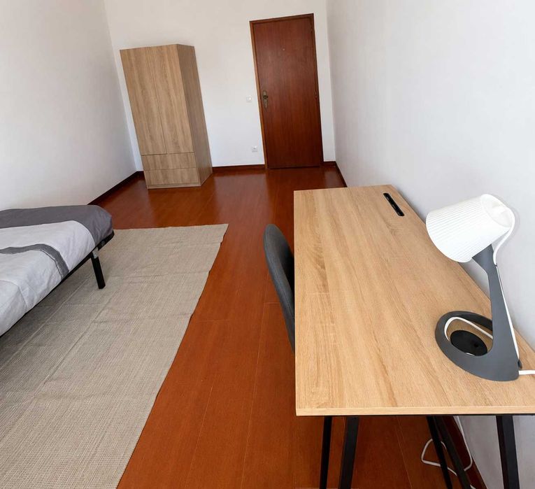 Quartos mobilados no centro de Castelo Branco | Despesas incluídas | Terraço privado | Limpeza | Ideal para estudantes e jovens profissionais