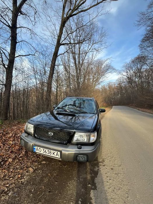Продам субару...