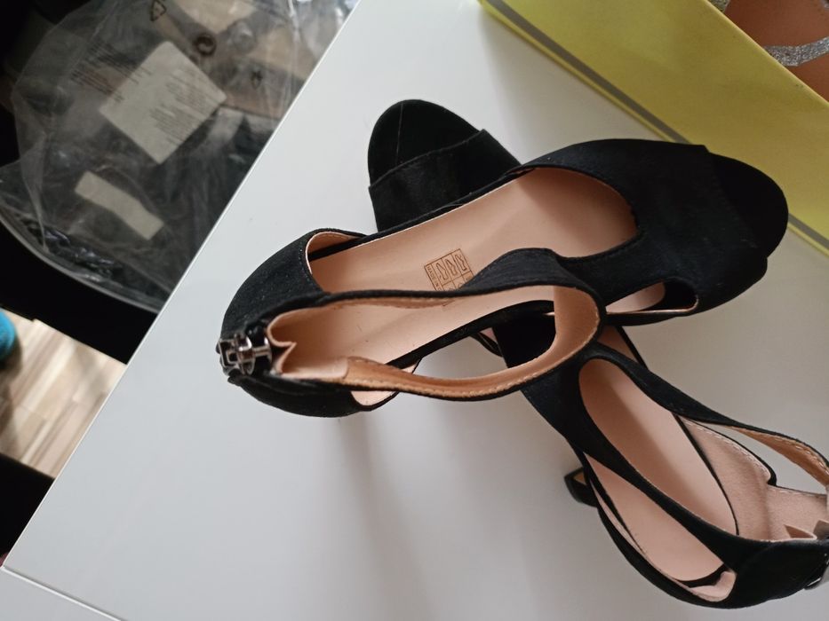 Okazja Fajne buty rozmiar 40