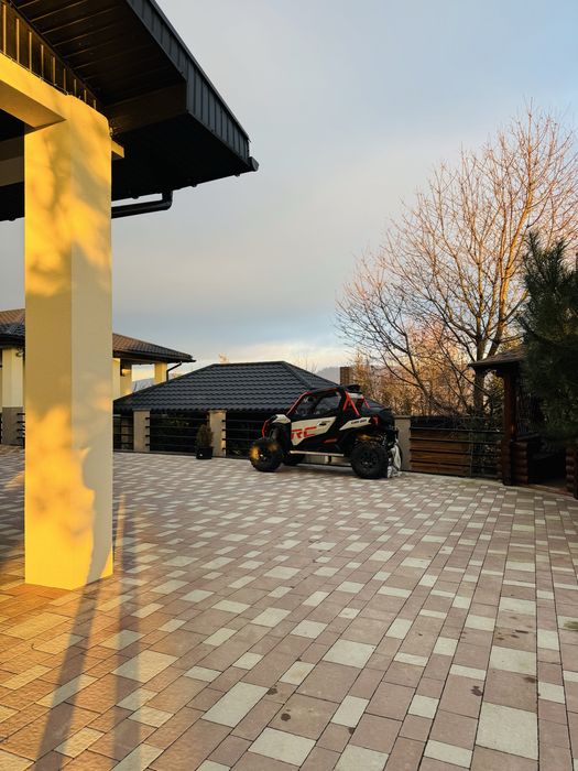 Подобова оренда будинку