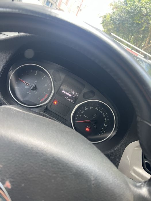 CITROEN C- Eleysee 1.2 shine