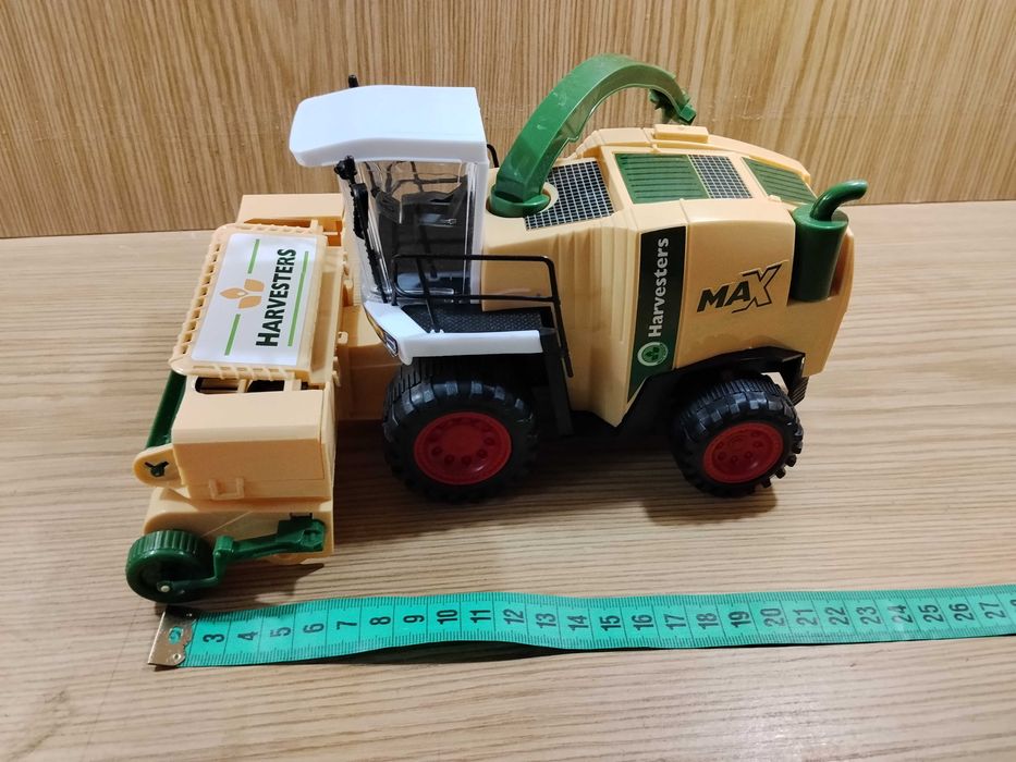 Зерноуборочный комбайн с жаткой 24,5 см инерция подвижные детали