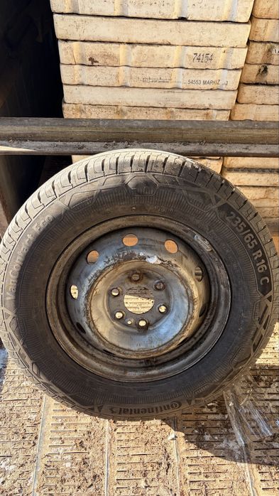 Opona z felgą 235/65/r16c od iveco