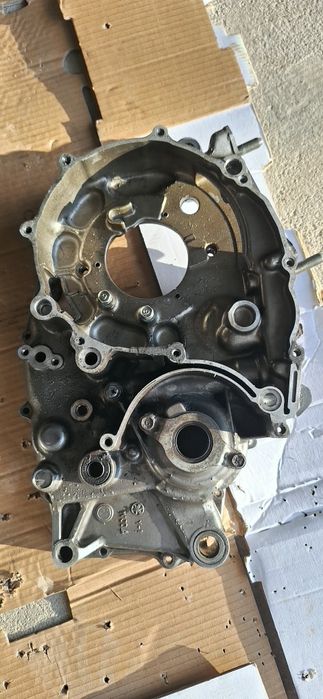 Kartery ćwiartki połówki silnika yamaha xt 600 3tb 2kf