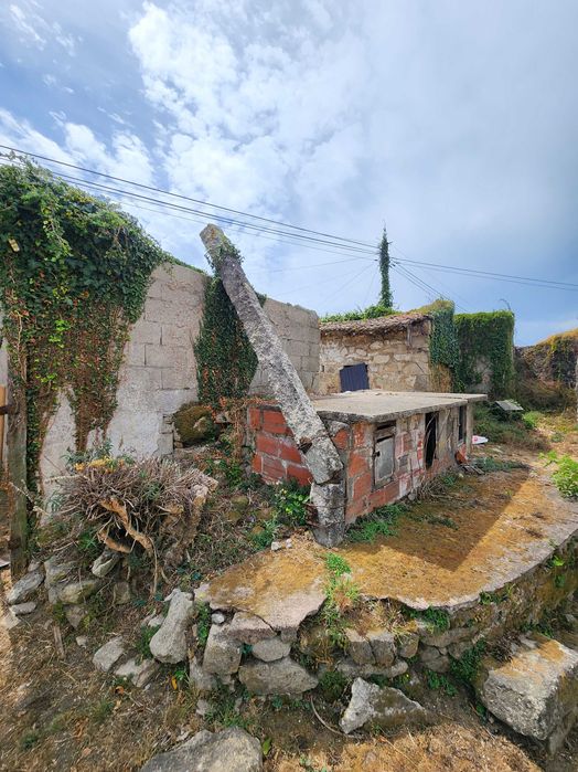 Pedras para chão e muro