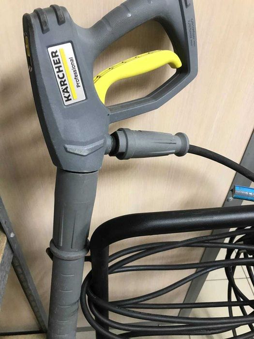 Мийка високого тиску Karcher professional HD6/15-4M
