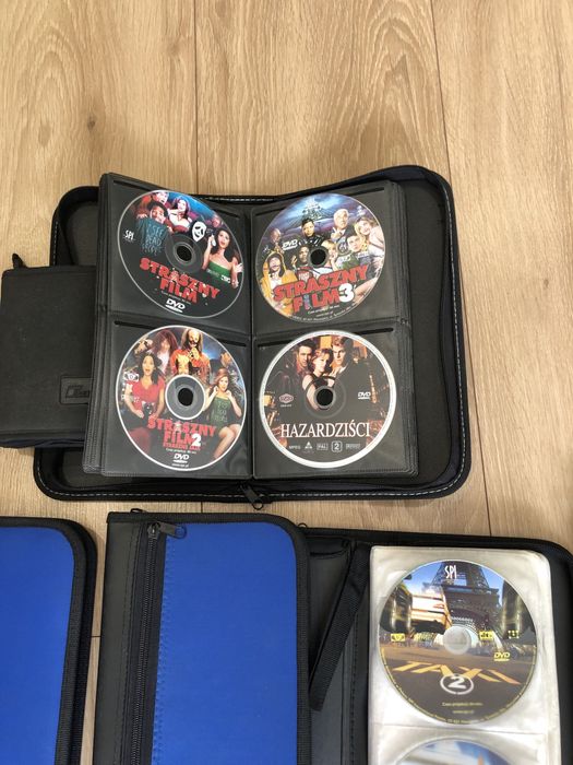 Etui na płyty DVD i CD.