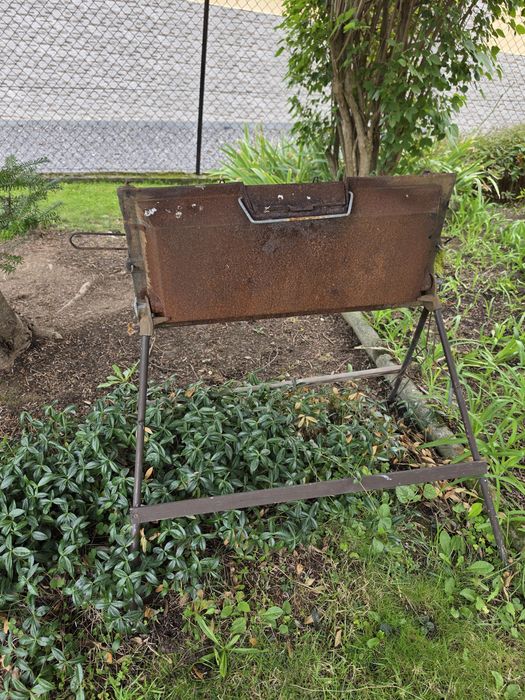 Grill żeliwny ogrodowy
