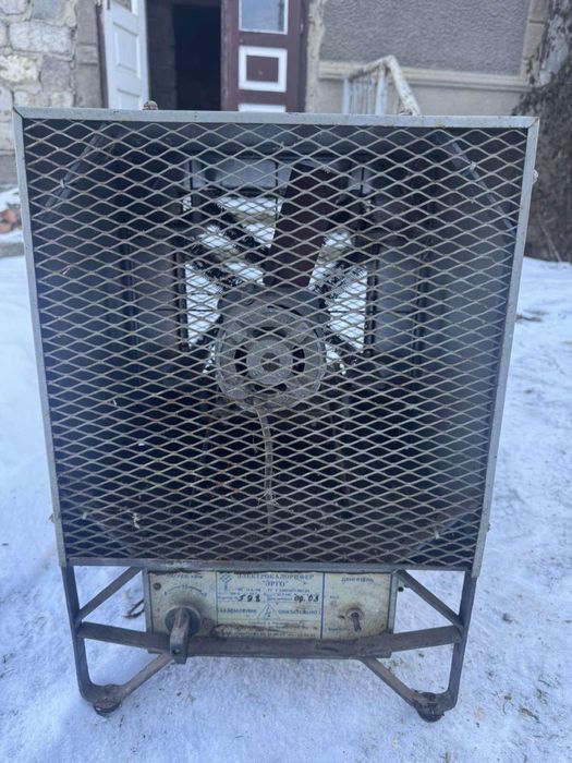 Промышленный тепло обогреватель EMMETI 6-12кВт.