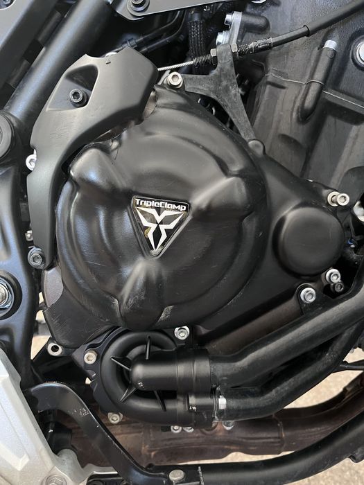 Tampas Motor Triple Clamp Ténéré 700