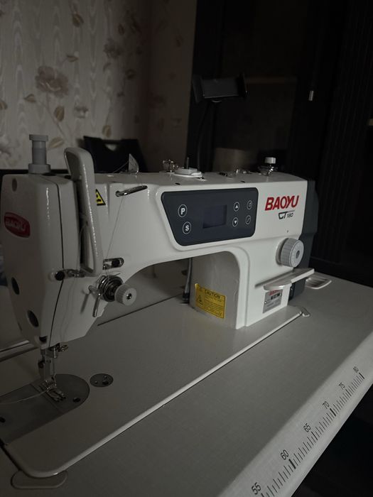 Baoyu GT-180, промислова швейна машина для легких та середніх тканин