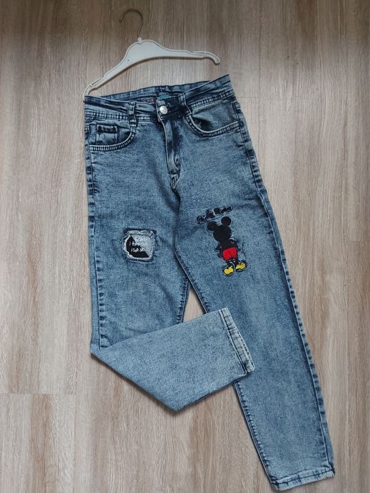 Модні джинси з Міккі Маус!! 9-10 років..