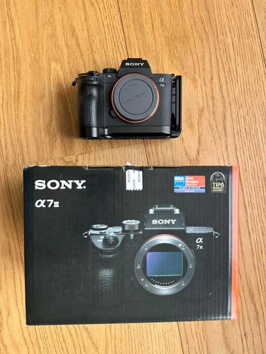 Sony A7 III 5500 przebiegu, duży zestaw akcesoriów