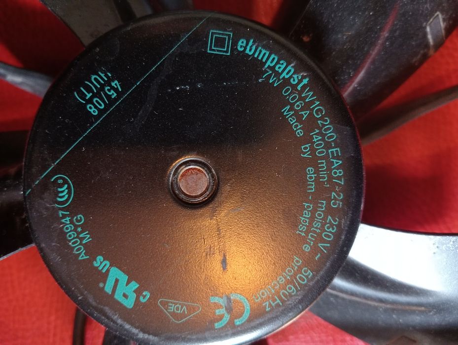 Вентилятор для теплицы и т.д.