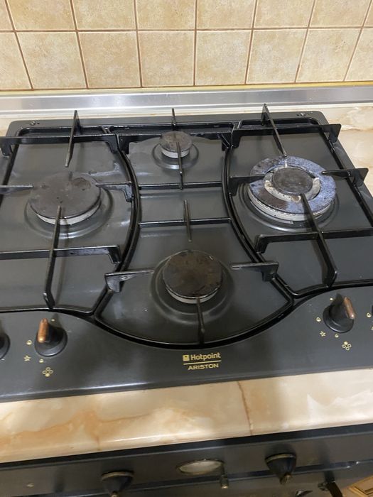 Варильна газова поверхня Арістон