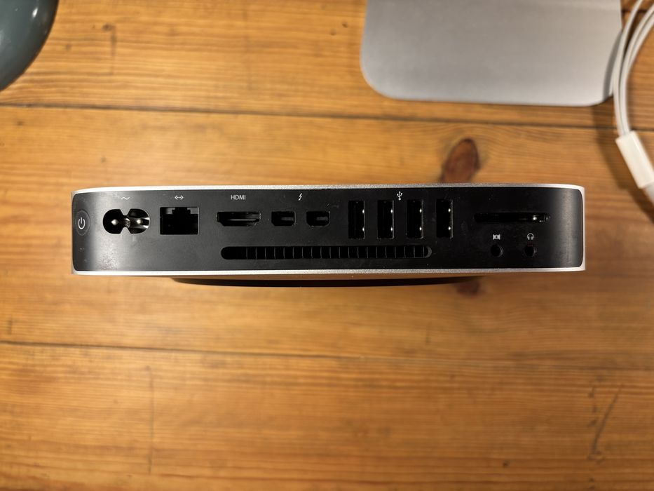 Ecran Apple e Mac mini