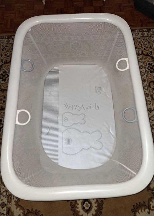 Parque retangular para criança