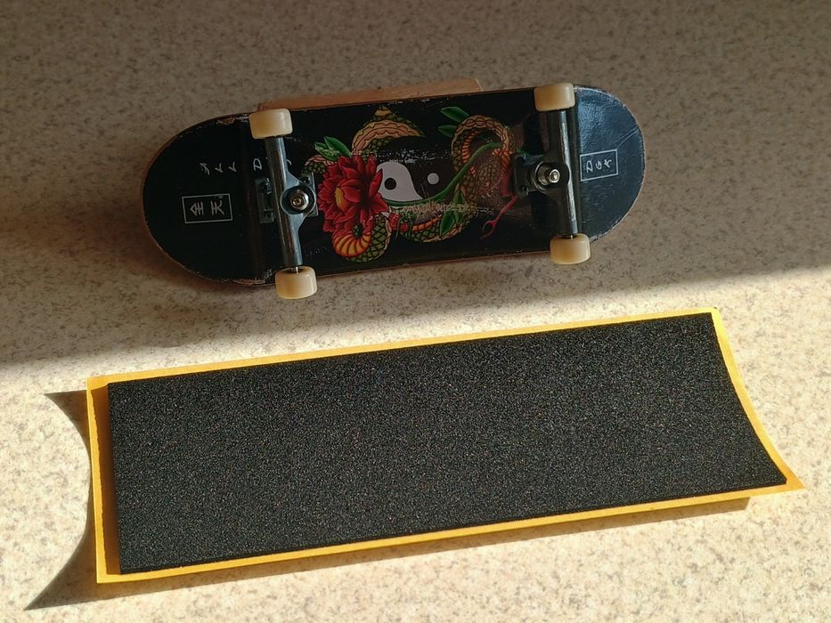 Покриття рiптейп для фінгерборду